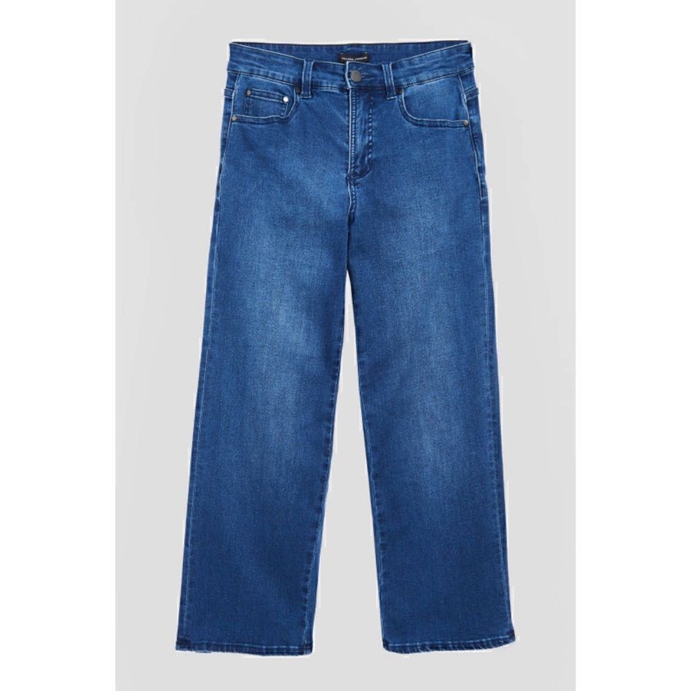 NWT Universal Standard Bae Boyfriend Crop Denim 
in True Blue, Size 00
